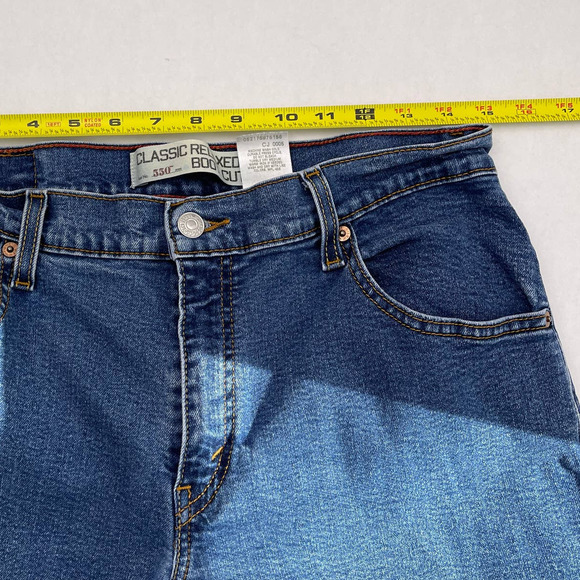 Levi's 550 Classic Relaxed Fit Bootcut Jeans 12L - Picture 2 of 9
